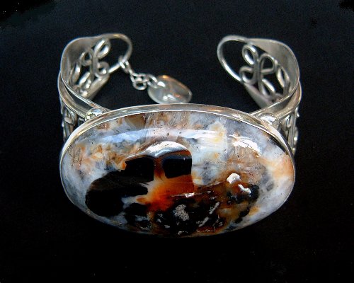 Infinity bangle