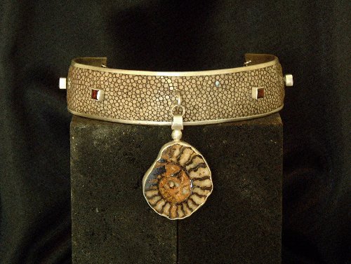 Fossil Collar