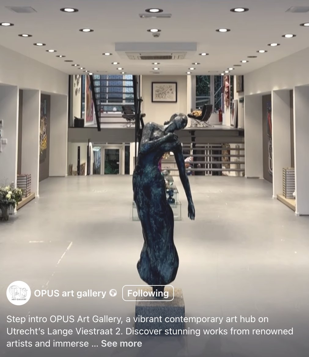 A bronze by Jeane Seah at the Opus Art Gallery, Utrecht